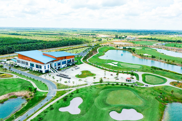 Royal Long An Golf & Country Club lần đầu tiên lọt đề cử “Sân golf tốt nhất Việt Nam” tại World Golf Awards 2025
