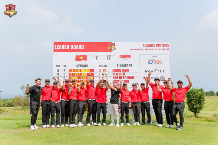 Tuyển Singapore bảo vệ thành công chức vô địch Vietnam - Singapore Alliance Cup 2025