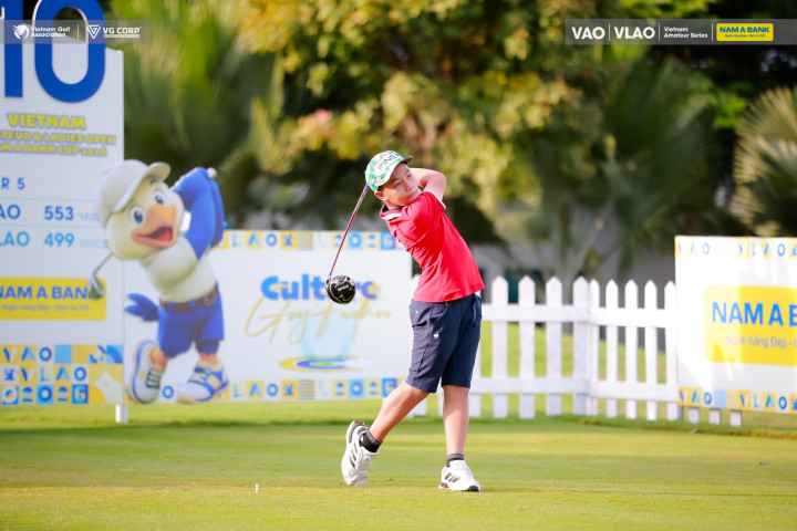 3 golfer 12 tuổi cân bằng kỷ lục VĐV trẻ nhất qua cắt tại VAO 2026