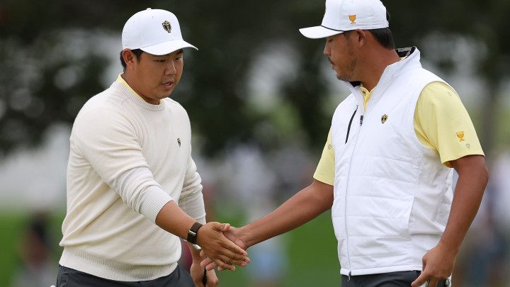 Presidents Cup: Quốc tế “hủy diệt” Mỹ ở Foursomes, vươn lên dẫn 7-3 sau ngày 2
